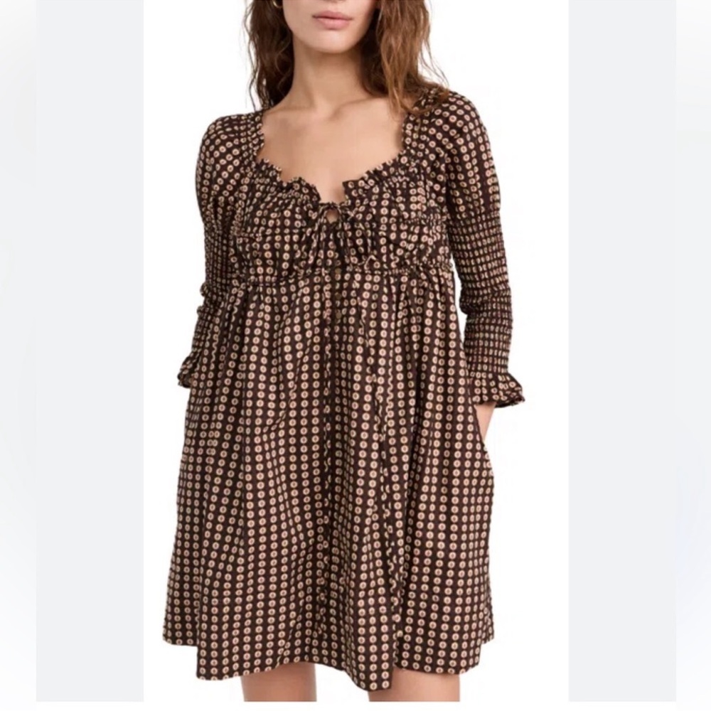 Free People Star Dip Dress Size XS‎ Smocked Sleeves Pockets